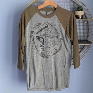 Three-quarter sleeve shirt